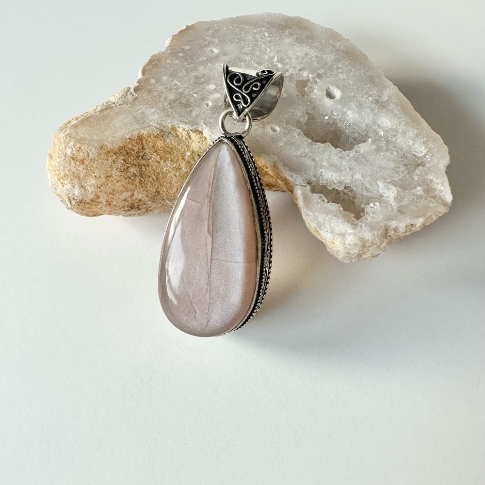 AAA Peach Moonstone Pendant